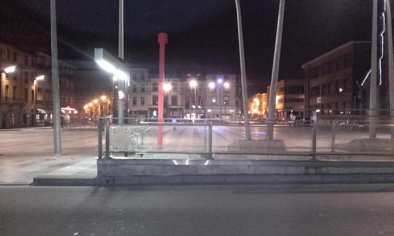 Le New Matinal Hotel La Louviere Exterior photo